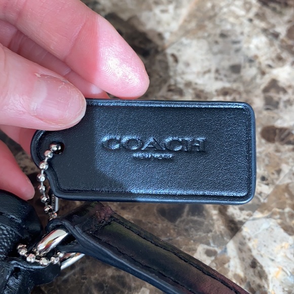 COPY - Coach cross body bag - Picture 3 of 14